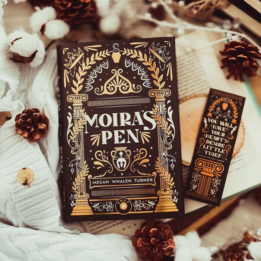 Moira's Pen: A Queen's Thief Collection (Exclusive OwlCrate Edition)